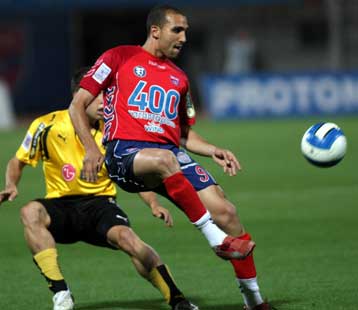 Διαφορά 200.000 ευρώ μεταξύ της ΑΕΚ και του Τζιμπούρ