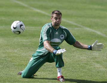 Υπέγραψε ο Τζόρβας, ιταλικά σενάρια για Ντομίτσι