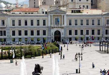 Υψηλότερα από τα αναμενόμενα τα κέρδη της Εθνικής Τράπεζας στο πρώτο εξάμηνο