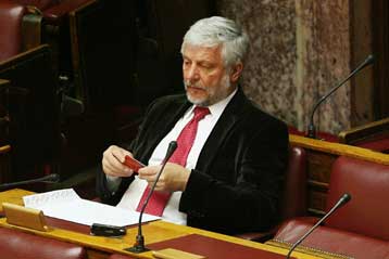 Νέες βολές από τον Πέτρο Τατούλη με αιχμή την οικονομική πολιτική