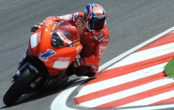 Έβδομη σερί pole position για τον Κέισι Στόνερ