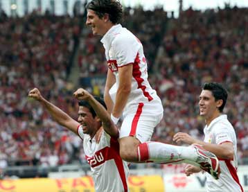 Πρώτες νίκες για Μπάγερν Μονάχου και Στουτγάρδη