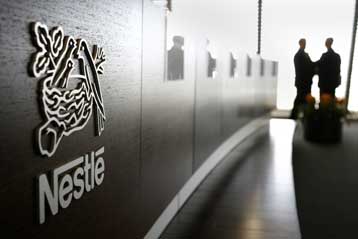 Δεν υπάρχει κίνδυνος με τα βρεφικά γάλατα στην Ελλάδα, διαβεβαιώνει η Nestle