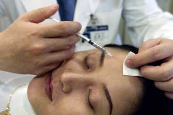 Για πιθανές παρενέργειες του Botox προειδοποιεί η Υπηρεσία Φαρμάκων της ΕΕ