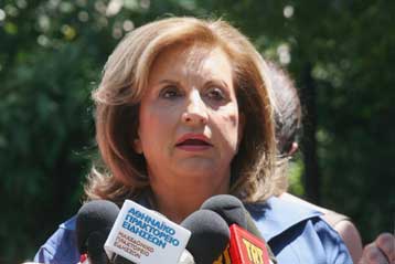 Επαναπροκηρύσσεται το πρόγραμμα του υπουργείου Απασχόλησης για τη φύλαξη παιδιών