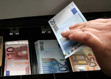 Απαισιόδοξοι για την πορεία της οικονομίας δηλώνουν 8 στους 10 πολίτες