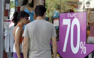 Δυσαρεστημένοι από την αγοραστική κίνηση στις εκπτώσεις και οι έμποροι της Θεσσαλονίκης