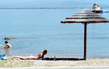 Καθαρά τα θαλάσσια νερά της Ανατολικής Αττικής κατόπιν δειγματοληπτικών ελέγχων