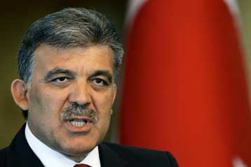 Στην Αρμενία μεταβαίνει το Σάββατο ο Τούρκος πρόεδρος Αμπντουλάχ Γκιουλ