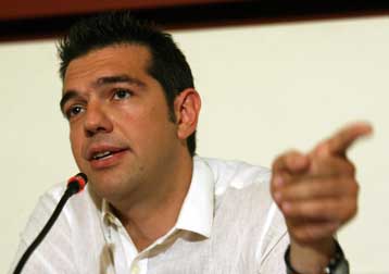 «Απαξίωση και λεηλασία» της ΟΑ για πάνω από 15 χρόνια καταγγέλλει ο Αλέξης Τσίπρας