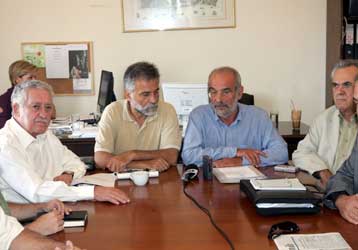 Εκλογές ζητά ο Αλέκος Αλαβάνος με αφορμή τις καταγγελίες για «γαλάζια» στελέχη