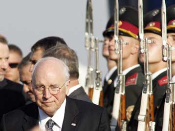 Στήριξη στην ευρωατλαντική προοπτική της Ουκρανίας θα δώσει ο Ντικ Τσένι