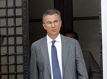 Στο στόχαστρο και του ΠΑΣΟΚ μπαίνει ο Θ.Ρουσόπουλος