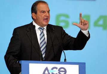 Νέο κύκλο αλλαγών με αιχμή ΟΑ, ΟΣΕ και κλειστά επαγγέλματα προανήγγειλε ο πρωθυπουργός