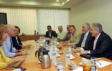 Απογοητευμένοι οι κοινωνικοί εταίροι από τις κυβερνητικές εξαγγελίες στη ΔΕΘ