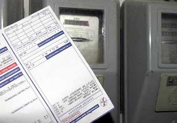 Νέες επιβαρύνσεις για τους καταναλωτές από το «κοινωνικό τιμολόγιο» της ΔΕΗ