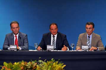 Προβληματισμός στη ΝΔ για την «ομπρέλα» Καραμανλή στους υπουργούς