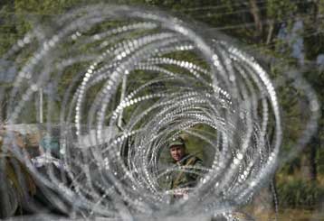 Βάσεις με 7.600 στρατιώτες εγκαθιστά η Ρωσία σε Νότια Οσετία και Αμπχαζία