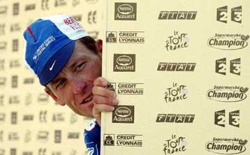 Ο Λανς Αρμστρονγκ επιστρέφει στους αγώνες!