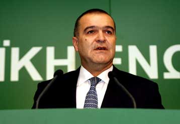 «Γήπεδο και μέτοχοι» τα όνειρα του Βγενόπουλου