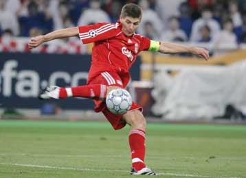 Aυξήθηκαν οι πιθανότητες συμμετοχής του Τζέραρντ στο ντέρμπι με τη Μάντσεστερ