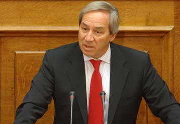 Υπαναχώρηση Αλογοσκούφη για το αφορολόγητο στα μπλοκάκια με πολλούς εργοδότες