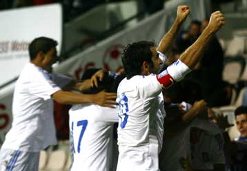 Τα παράπονα του Καραγκούνη και τα βλέμματα στο μέλλον