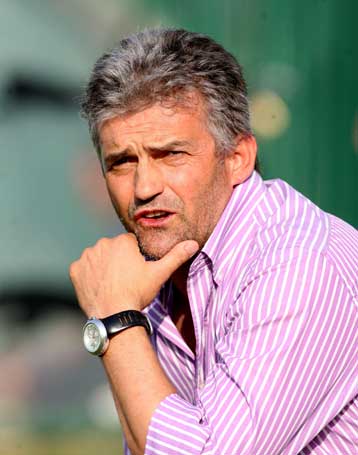 Υπέγραψε ο Κάστρο για ένα χρόνο στον Θρασύβουλο