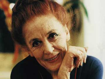 Πέθανε η μεγάλη κυρία του θεάτρου, Βέρα Ζαβιτσιάνου