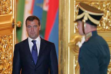 ΝΑΤΟϊκή «ομπρέλα» στις πρώην σοβιετικές δημοκρατίες δεν αποτρέπει τη Ρωσία