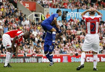 Τα εύκολα δύσκολα έκανε η Εβερτον