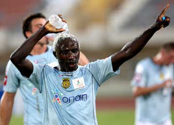 Σογκούν-σοτο «καθάρισε» τον Αρη για χάρη του Εργοτέλη