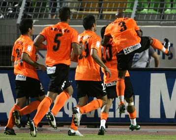 Ο Λεβαδειακός έκαμψε την αντίσταση του Θρασύβουλου με Λεονάρντο