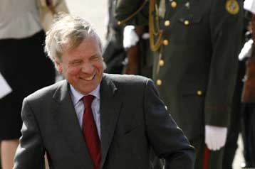 Συμμαχική στήριξη στη Γεωργία και προειδοποιήσεις Μεντβέντεφ στη Δύση