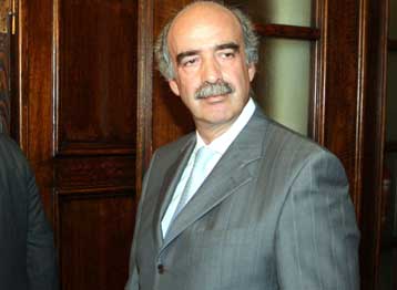 Στρεβλή η εικόνα που παρουσίασε το ΠΑΣΟΚ για τις εξοπλιστικές δαπάνες, δηλώνει ο Ε.Μεϊμαράκης