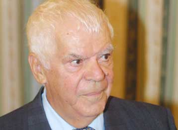 Η Εθνική Λυρική Σκηνή τιμά τα 50 χρόνια προσφοράς του βαρύτονου Τζον Μοδινού