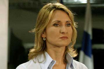 Αναστέλλει την επαγγελματική της δραστηριότητα η δημοσιογράφος Μάρα Ζαχαρέα