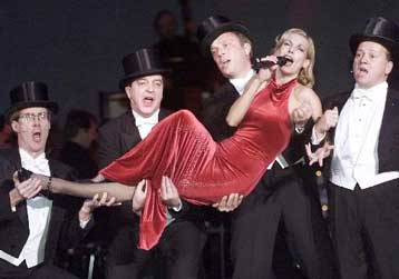 Σε Αθήνα και Θεσσαλονίκη επιστρέφει η Ούτε Λέμπερ