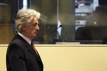 Ανανέωση του κατηγορητηρίου για τον Κάρατζιτς ετοιμάζει το ICTY