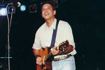 Συναυλία του Διονύση Τσακνή το Σάββατο στο Αίθριο των Μουσών