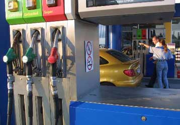 Οργιάζει η αισχροκέρδεια στην αγορά καυσίμων, σαφάρι ελέγχων ξεκινά το ΥΠΑΝ