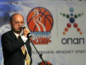 «Κουράστηκα και φεύγω»… βόμβα Γιαννακόπουλου