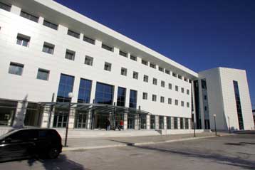 Εισβολή καθηγητών Φυσικής Αγωγής στο ΥΠΕΠΘ, διαμαρτυρόμενοι για το διορισμό τους