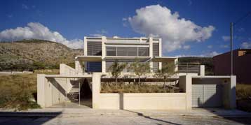 Με παραπομπή στο Ευρωπαϊκό Δικαστήριο απειλείται η Ελλάδα για φορολογικά θέματα