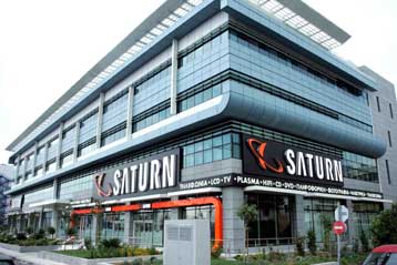 Με κοσμοσυρροή το άνοιγμα της γερμανικής αλυσίδας ηλεκτρονικών Saturn