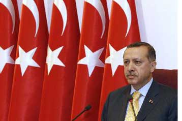 «Πόλεμο» με τα επικριτικά μέσα ενημέρωσης ανοίγει ο Ταγίπ Ερντογάν