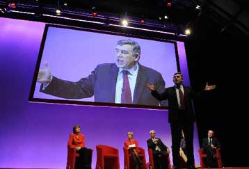 Να βάλει σε τάξη το οικονομικό σύστημα της Βρετανίας, δεσμεύθηκε ο Γκ.Μπράουν