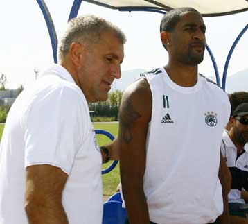 Εγκώμια του Νίκολας για τους συμπαίκτες του και τον Ομπράντοβιτς