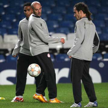 Ασχημα μαντάντα από Τζόρτζεβιτς και Λεονάρντο