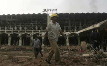 Την Αλ Κάιντα δείχνουν οι πακιστανικές Αρχές για την επίθεση στο ξενοδοχείο Mariott